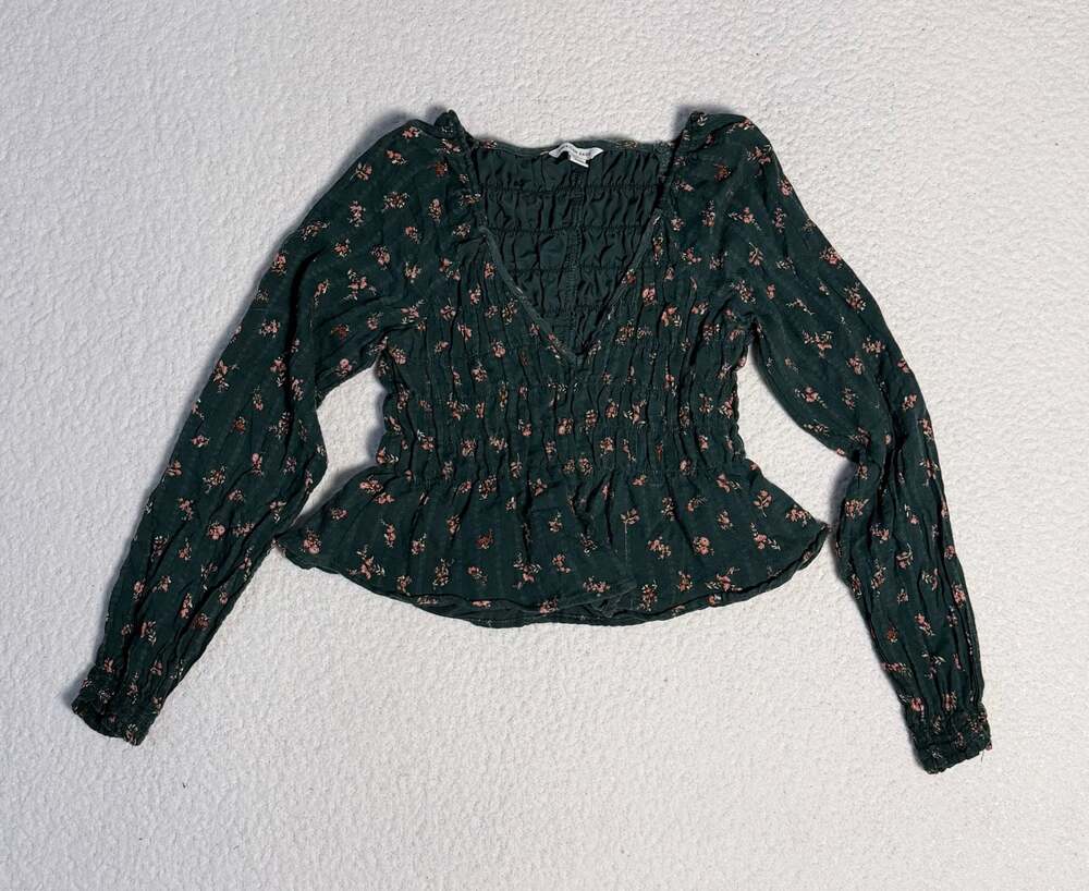 American Eagle Women's Green Floral Smocked Long-Sleeve Peplum Blouse